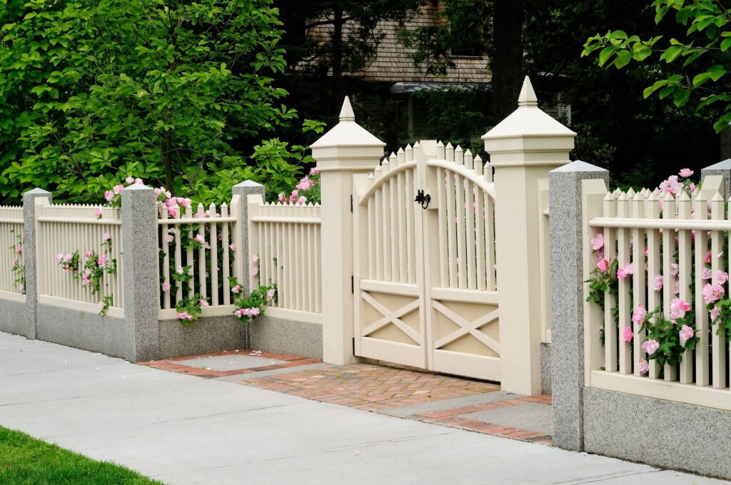 Understanding the Cost of PVC Fences